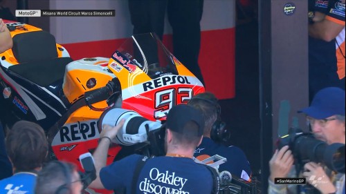 cap_MotoGP.2019.Italy.Practice.One.1080p.WEB.H264-BaNHaMMER_000819_01.jpg