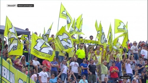 cap_MotoGP.2019.R14.Aragon.Spain.Race.1080p.WEB.x264-BaNHaMMER_000519_01.jpg