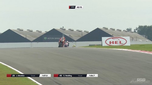 cap_BSB.British.Superbikes.2019.R11.Donington.Practice.Three.WEB.720p.H264-BaNHaMMER_000251_01.jpg