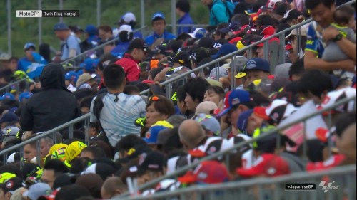 cap_MotoGP.2019.R16.Japan.Qualifying.Q1.1080p.WEB.x264-BaNHaMMER_000001_01.jpg