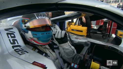 cap_FormulaER2QuallyVideo_000201_02.jpg