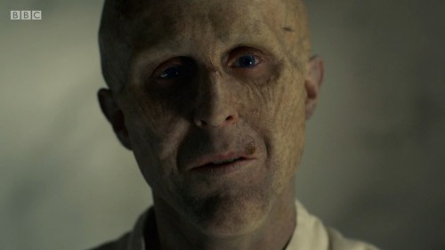 cap_Dracula.2020.S01E01.720p.WEB.x264-BaNHaMMeR_000248_02.jpg