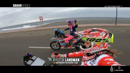 cap_Dakar.Rally.2020.Stage.1.Highlights.1080p.WEB.x264-BaNHaMMeR_000114_01.jpg