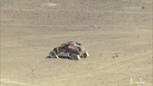 cap_Dakar.Rally.2020.Stage.1.Highlights.1080p.WEB.x264-BaNHaMMeR_001829_02.jpg