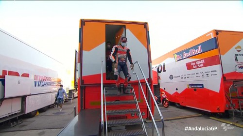 cap_Motogpfp3_000207_02.jpg