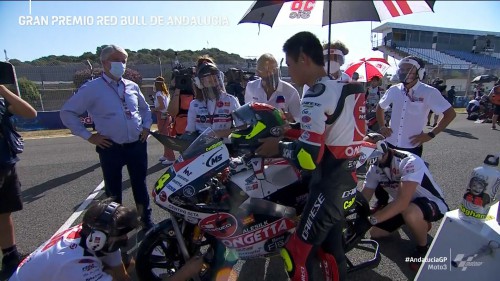 cap_moto3R_000349_04.jpg