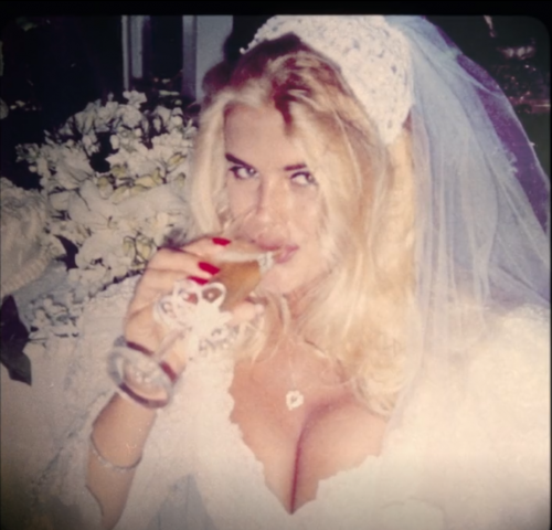 Anna-Nicole-Smith-You-Dont-Know-Me-download-now.png