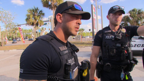 cops2b.jpg